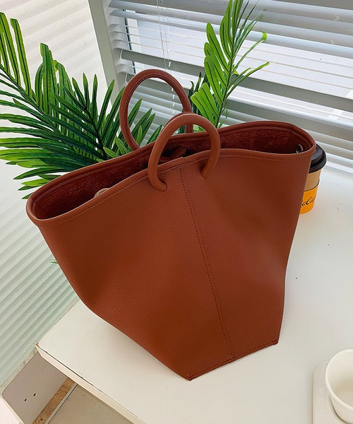 me+em select(ミームセレクト)の「【キャンバスポーチ付き】2WAY ダブルハンドルバッグ(ショルダーバッグ・レディース・ブラック/ベージュ/ブラウン/カーキ/アイボリー・FREE)」の9枚目の写真