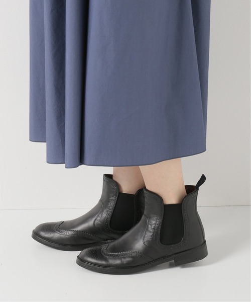 RAINFUBS（レインファブス）の「RAINFUBS サイドゴアメダリオンレインブーツ（レインシューズ・レディース・ブラック・24cm/25cm）」の3枚目の写真