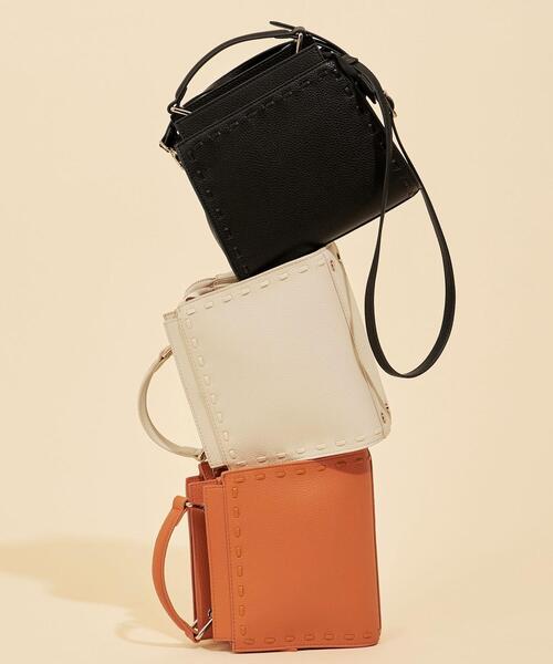 BEAUTY&YOUTH UNITED ARROWS(ビューティーアンドユースユナイテッドアローズ)の「BY ラインハンドル ステッチショルダーバッグ -2WAY- ∴(ショルダーバッグ・レディース・ブラック/オフホワイト/オレンジ/ピンク・FREE)」の13枚目の写真