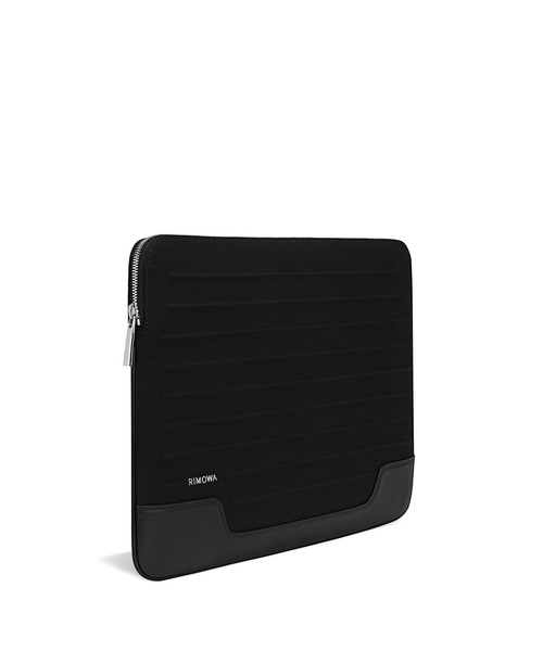 RIMOWA（リモワ）の「フラットポーチ ブラック（ハンドバッグ・レディース・ブラック・ONE SIZE）」の2枚目の写真