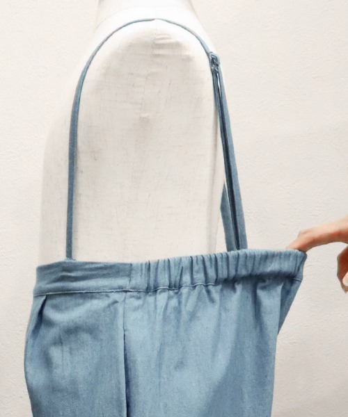 lulpini（ルルピー二）の「kids ソフトデニムストラップ付きタックパンツ（その他パンツ・キッズ・ブルー/サックスブルー・S/M/L）」の11枚目の写真