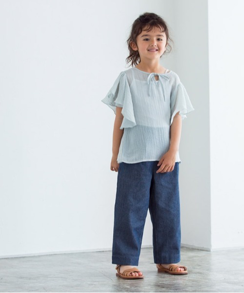 lulpini（ルルピー二）の「kids ソフトデニムストラップ付きタックパンツ（その他パンツ・キッズ・ブルー/サックスブルー・S/M/L）」の7枚目の写真