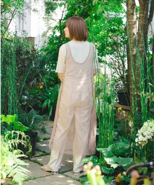 nemne store（ネンネストア）の「切替ライン入りメッシュレイヤードワンピース（ワンピース・レディース・オフホワイト/モカ・フリー）」の19枚目の写真
