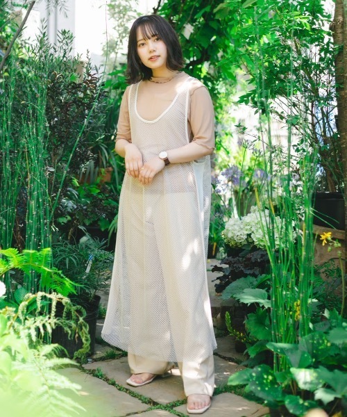nemne store（ネンネストア）の「切替ライン入りメッシュレイヤードワンピース（ワンピース・レディース・オフホワイト/モカ・フリー）」の13枚目の写真