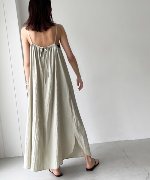 CANAL JEAN(キャナルジーン)の「via j(ヴィアジェイ) レーヨン混キャミロングワンピース(ワンピース・レディース・ブラック/カーキ・ONE SIZE)」の8枚目の写真