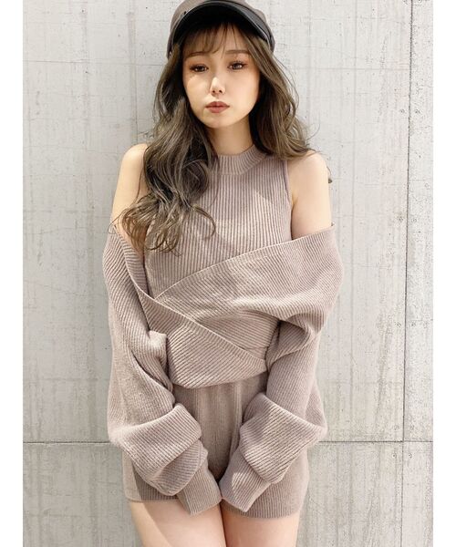 GYDA(ジェイダ)の「レイヤードニット ロンパース(つなぎ/オールインワン・レディース・ライトグレー/ブラック/ベージュ・FREE)」の5枚目の写真