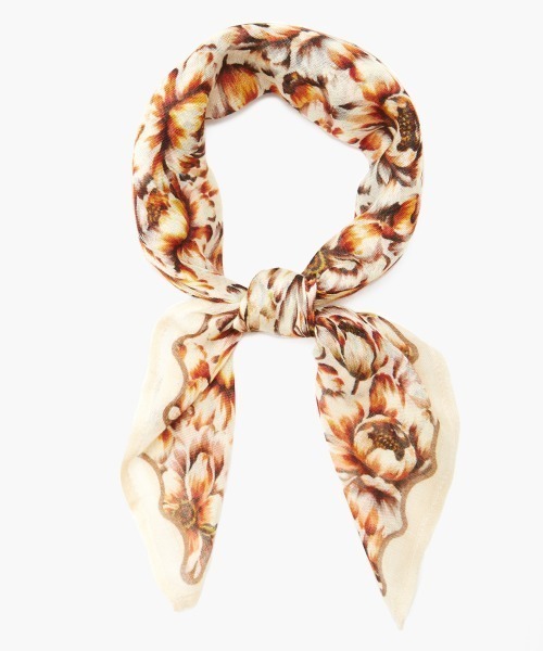 CHAN LUU（チャンルー）の「花柄 バンダナ／スカーフ DF-SC-119（バンダナ/スカーフ・レディース・ブルー/アイボリー/マルーン・フリー）」の2枚目の写真