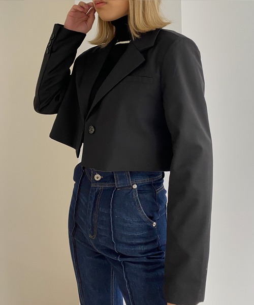 Avvenente（アベネンテ）の「【Avvenente】クロップドジャケット（テーラードジャケット・レディース・ブラック/グレー・M）」の2枚目の写真