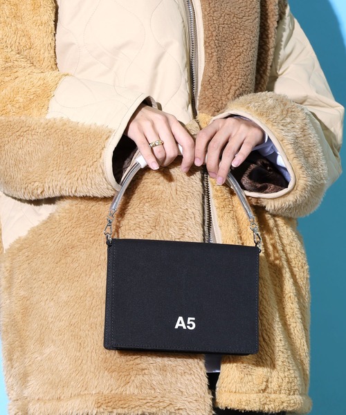 NaNa-NaNa（ナナナナ）の「nana-nana/ナナナナ A5 CANVAS ハンドバッグ