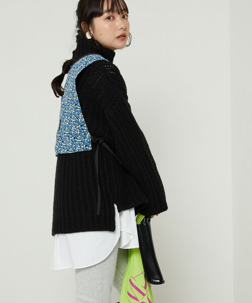 FREAK'S STORE（フリークスストア）の「花柄ベスト（ベスト・レディース・ブラック/サックスブルー・ﾌﾘ-）」の7枚目の写真