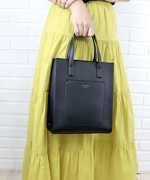 E.TOKYO（イートーキョー）の「E.TOKYO /縦長2WAYバッグ (160121)（ショルダーバッグ・レディース・ブラック/ベージュ/ブラウン/ピンク/ブルー/グリーン/アイボリー/ブラック系その他/グレー系その他/ブラウン系その他/ベージュ系その他/パイソン/ブラック系その他2/ベージュ系その他2/アイボリー系1/アイボリー系2/グレー・FREE）」の18枚目の写真