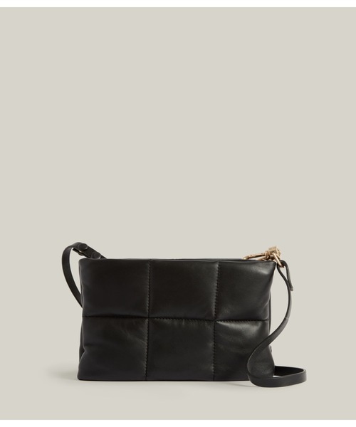ALLSAINTS(オールセインツ)の「MILA QUILTED LEATHER POUCH | MILA キルト レザー ポーチ(ショルダーバッグ・レディース・ブラック・ONE SIZE)」の6枚目の写真