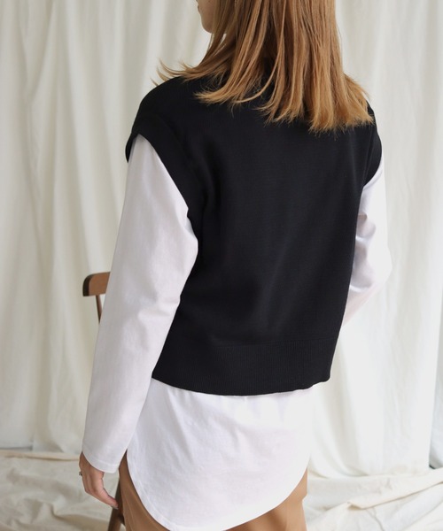 HER CLOSET(ハークローゼット)の「【shemoshelly】ショート丈深Vネックニットベスト(ベスト・レディース・ブラック/テラコッタ/アイボリー/マスタード・M)」の15枚目の写真