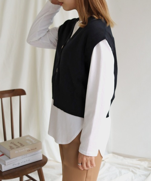 HER CLOSET(ハークローゼット)の「【shemoshelly】ショート丈深Vネックニットベスト(ベスト・レディース・ブラック/テラコッタ/アイボリー/マスタード・M)」の14枚目の写真