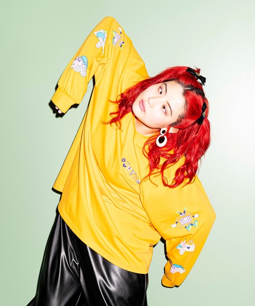 PUNYUS(プニュズ)の「スリーブプリントロンT(Tシャツ/カットソー・レディース・ピンク/オレンジ/ホワイト/ブラック・1/2/3/4)」の7枚目の写真