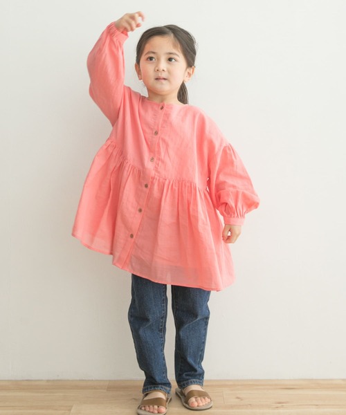 URBAN RESEARCH DOORS（アーバンリサーチドアーズ）の「『親子リンク』コットンボイル2WAYブラウス(KIDS)（シャツ/ブラウス・キッズ・ピンク/ベージュ系その他・120/105/135）」の6枚目の写真