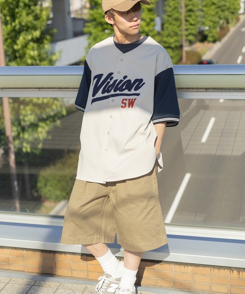 VISION STREET WEAR（ヴィジョンストリートウェア）の「【VISION STREET WEAR／ヴィジョンストリートウェア】ロゴ刺繍ベースボールシャツ/ナンバリング/カレッジロゴ/バックデザイン/ビッグシルエット/オーバーサイズシャツ（シャツ/ブラウス・メンズ・ネイビー/グリーン/アイボリー/ブルー系その他/チャコールグレー/グリーン系その他/ホワイト系その他・M/L/XL）」の18枚目の写真