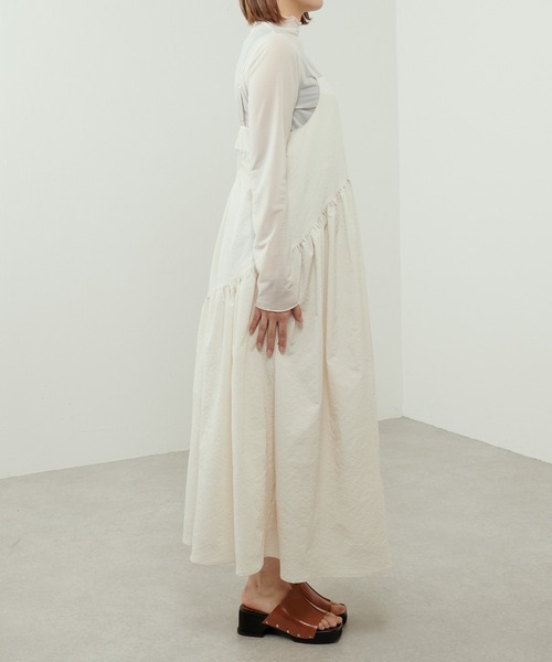 Lui's（ルイス）の「バックデザインストライプキャミワンピース（ワンピース・レディース・オフホワイト/サックスブルー/ブラック・FREE）」の8枚目の写真