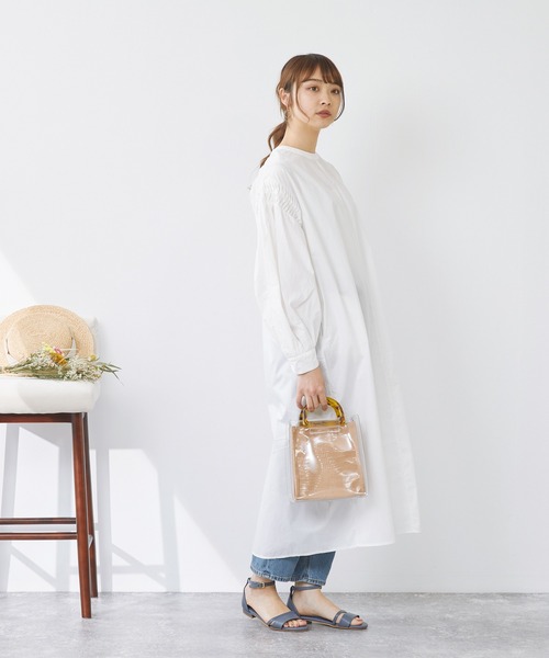 menue(メヌエ)の「ダブルストラップ アンクルストラップ サンダル(サンダル・レディース・ブラック/ダークブラウン/ブルーグレー/グレイッシュベージュ/アイボリー・34/35/36/37/38/39/40/41)」の17枚目の写真