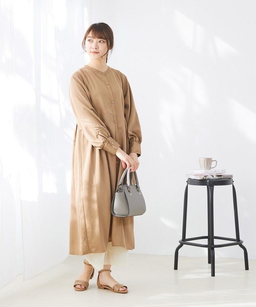 menue(メヌエ)の「ダブルストラップ アンクルストラップ サンダル(サンダル・レディース・ブラック/ダークブラウン/ブルーグレー/グレイッシュベージュ/アイボリー・34/35/36/37/38/39/40/41)」の14枚目の写真