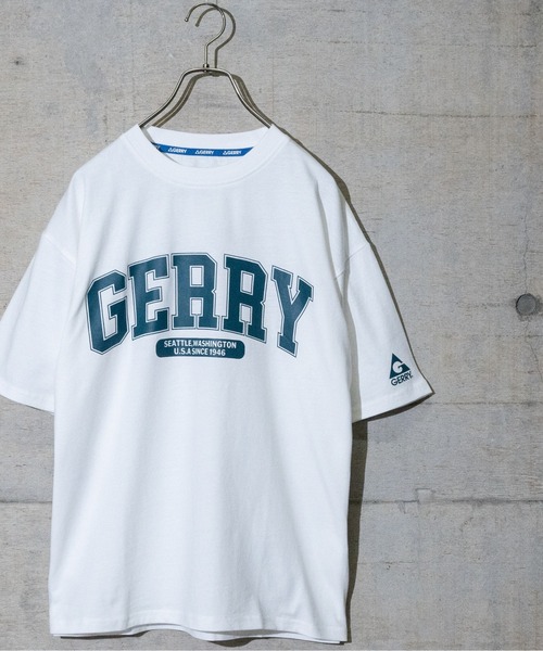 GERRY（ジェリー）の「【ag】〔GERRY/ジェリー〕USAコットン天竺COLLEGEロゴプリント半袖ワイドTシャツ/ルーズシルエット（Tシャツ/カットソー・メンズ・ホワイト/サックスブルー系/その他/ダークグリーン/ブラック・MEDIUM/LARGE/X-LARGE）」の2枚目の写真