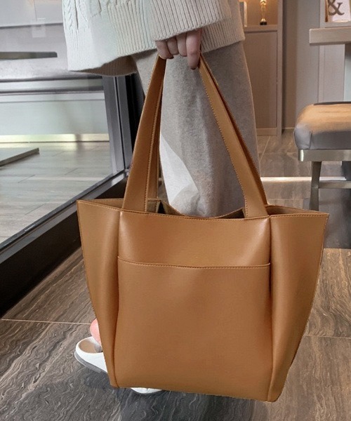 Chaco closet（チャコ クローゼット）の「フェイクレザービッグトートバッグ（トートバッグ・レディース・ブラック/ベージュ/ブラウン・FREE）」の9枚目の写真