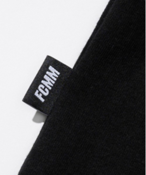 FCMM(エフシーエムエム)の「CLUB TEAM FRESH COTTON T-SHIRT/クラブチームフレッシュコットンTシャツ(Tシャツ/カットソー・メンズ・カーキ/ブラック/ホワイト/ライトベージュ・LARGE/MEDIUM/X-LARGE)」の16枚目の写真