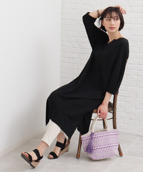 SHOO・LA・RUE（シューラルー）の「◆【接触冷感】さらりカフタンワンピース（ワンピース・レディース・ブラック/グリーン・02/03/04）」の2枚目の写真