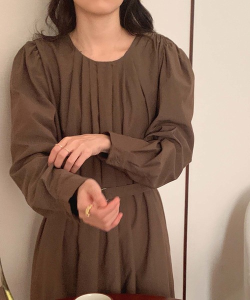 Doula Doula(ドゥーラドゥーラ)の「タックベルト付きワンピース(ワンピース・レディース・ベージュ/ブラウン/イエロー・FREE)」の11枚目の写真