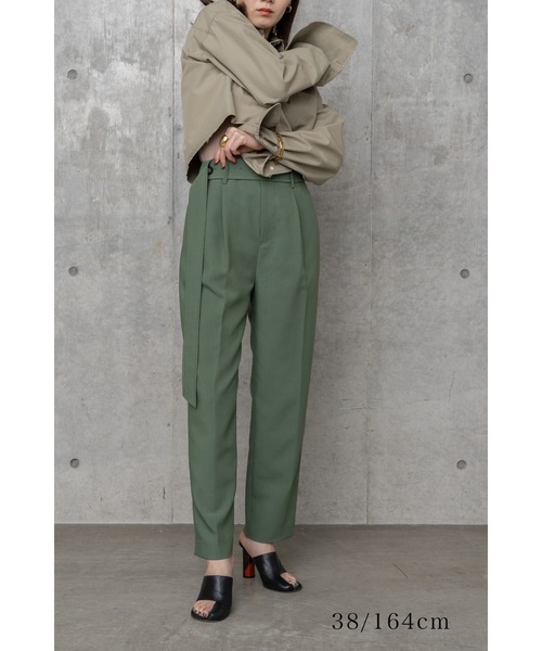 LA PEAU DE GEM（ラポドゥジェム）の「【LA PEAU DE GEM】ベルトスラックステーパードパンツ（スラックス・レディース・ブルー/グリーン・M/S）」の19枚目の写真