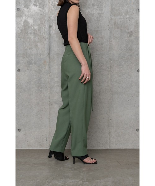 LA PEAU DE GEM（ラポドゥジェム）の「【LA PEAU DE GEM】ベルトスラックステーパードパンツ（スラックス・レディース・ブルー/グリーン・M/S）」の17枚目の写真