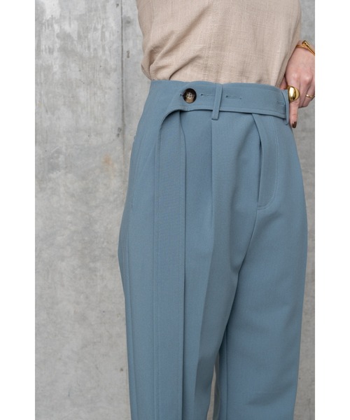 LA PEAU DE GEM（ラポドゥジェム）の「【LA PEAU DE GEM】ベルトスラックステーパードパンツ（スラックス・レディース・ブルー/グリーン・M/S）」の4枚目の写真