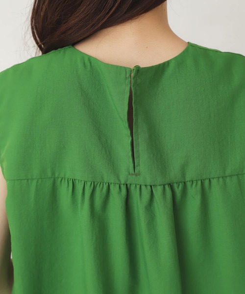 SENSE OF PLACE by URBAN RESEARCH（センスオブプレイスバイアーバンリサーチ）の「2WAYレイヤードノースリーブシャツ（シャツ/ブラウス・レディース・オフホワイト/グリーン/ブラック・ONE）」の12枚目の写真