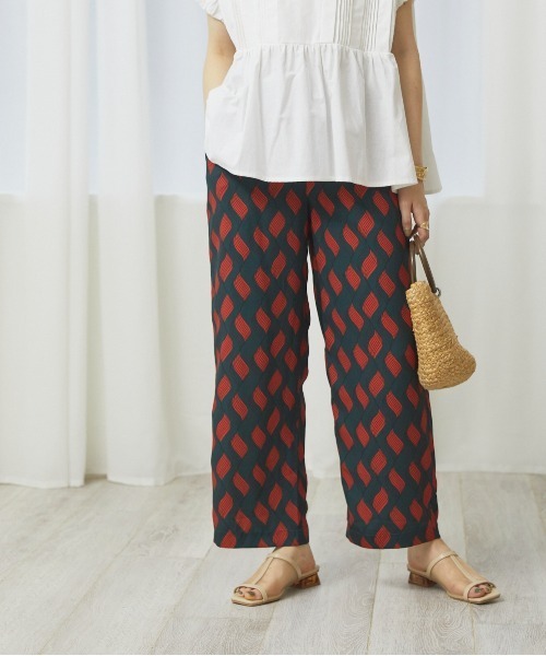 ANGIE（アンジー）の「プリントイージーパンツ（その他パンツ・レディース・グリーン/ネイビー/ピンク/ブルー・FREE）」の3枚目の写真