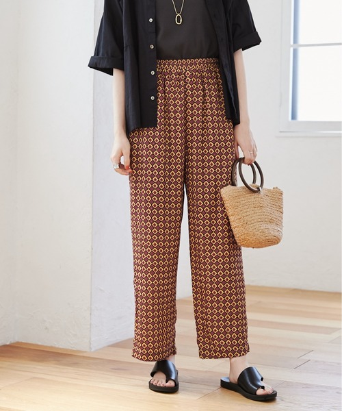 ANGIE（アンジー）の「プリントイージーパンツ（その他パンツ・レディース・グリーン/ネイビー/ピンク/ブルー・FREE）」の12枚目の写真