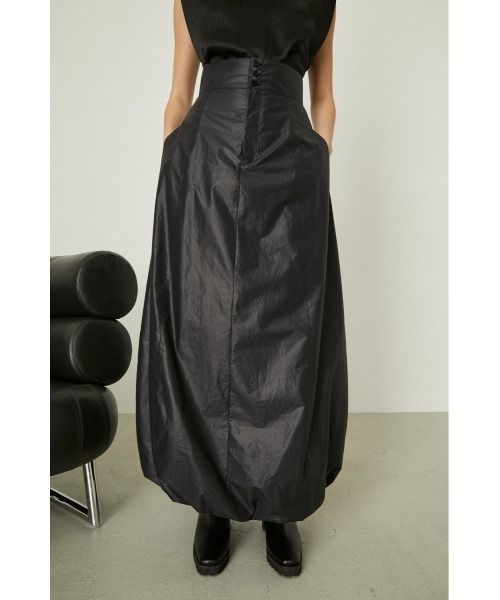 RIM.ARK（リムアーク）の「Glossy balloon SK（スカート・レディース・ライトカーキ/ブラック・38/36）」の4枚目の写真