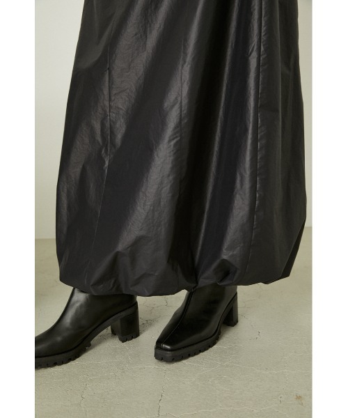 RIM.ARK（リムアーク）の「Glossy balloon SK（スカート・レディース・ライトカーキ/ブラック・38/36）」の13枚目の写真