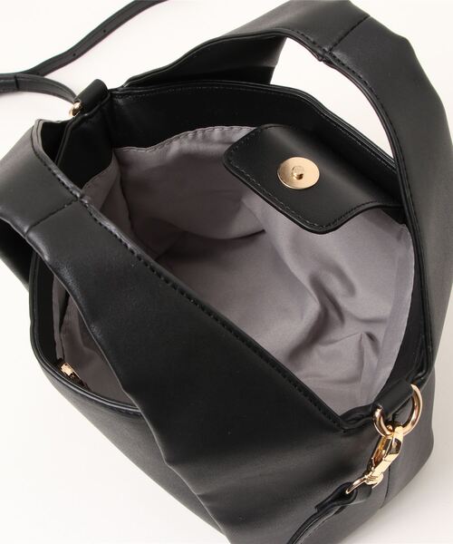 y/m by misato(イムバイミサト)の「フォルドハンドル2WAYショルダーBAG(ショルダーバッグ・レディース・ブラック/ベージュ・FREE)」の15枚目の写真