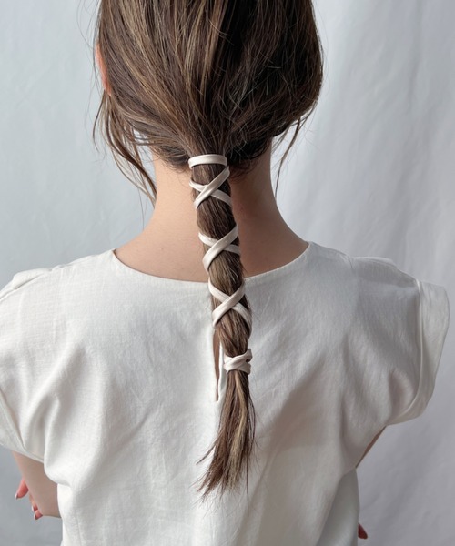 CLEA（クレア）の「サテンヘアアレンジワイヤー（その他ヘアアクセサリー・レディース・ブラック/ピンク/ブルー/グリーン/アイボリー/グレイッシュベージュ・FREE）」の2枚目の写真