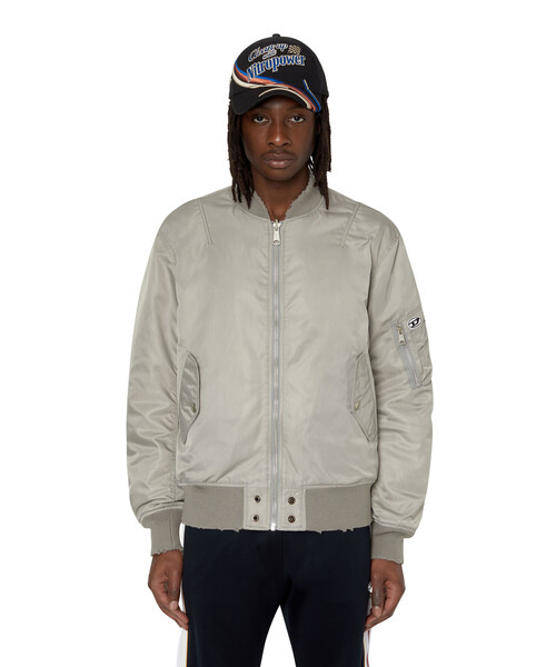 DIESEL（ディーゼル）の「メンズ  ジャケット ミリタリー（ブルゾン・メンズ・ブラック/ブラウン/グレー・SMALL/MEDIUM/LARGE/X-LARGE/XX-LARGE/X-SMALL）」の2枚目の写真