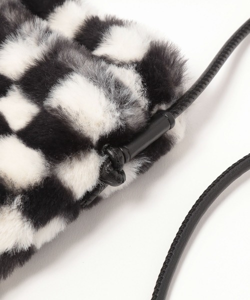 LEPSIM（レプシィム）の「アソートスマホショルダー　344203（ショルダーバッグ・レディース・ブラウン/アイボリー/チェック・ONE SIZE）」の17枚目の写真