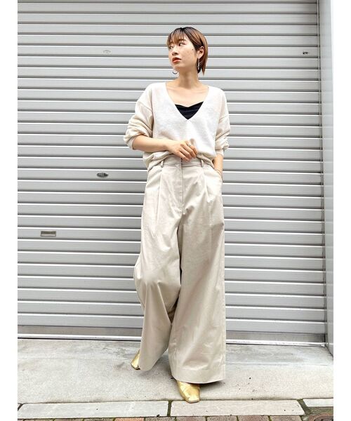 Ungrid（アングリッド）の「Ｖネックカシミヤ混ルーズニット（ニット/セーター・レディース・グレー/レッド/オフホワイト・FREE）」の5枚目の写真