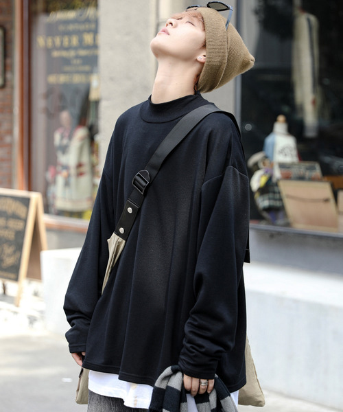 neos(ネオス)の「【neos -addictive design-】ルーズシルエット モックネック ポンチ ロングスリーブ Tシャツ(Tシャツ/カットソー・メンズ・ホワイト/チャコールグレー/ブラック/ネイビー/ブラウン/ブルーグレー/ワインレッド/杢グレー/グリーン/ベージュ・MEDIUM/LARGE)」の2枚目の写真