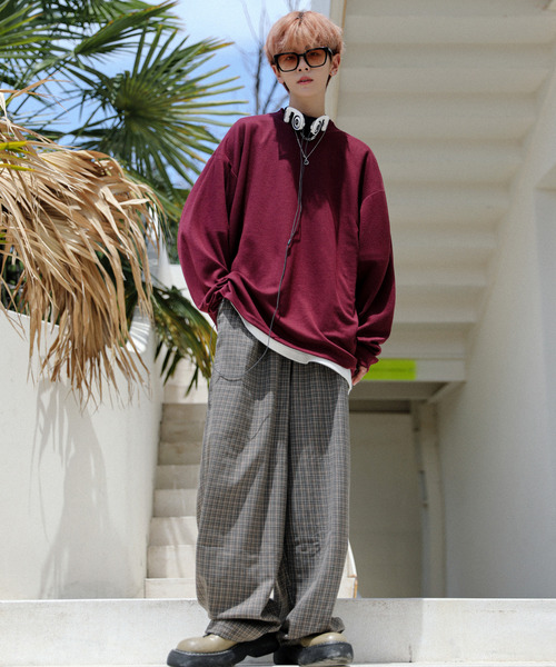 neos(ネオス)の「【neos -addictive design-】ルーズシルエット モックネック ポンチ ロングスリーブ Tシャツ(Tシャツ/カットソー・メンズ・ホワイト/チャコールグレー/ブラック/ネイビー/ブラウン/ブルーグレー/ワインレッド/杢グレー/グリーン/ベージュ・MEDIUM/LARGE)」の13枚目の写真