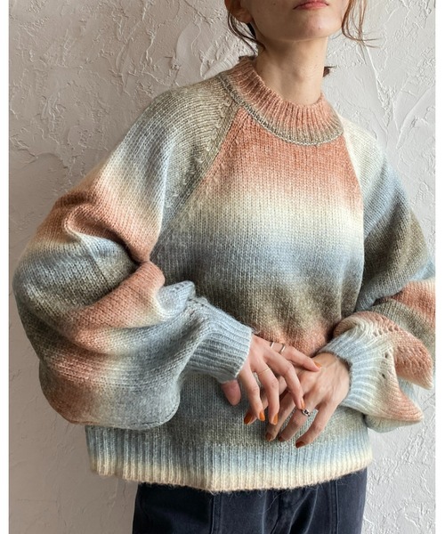 She's Closet（シーズクローゼット）の「モヘアタッチボリュームスリーブショート丈グラデーションニット（ニット/セーター・レディース・グリーン×オレンジ/マスタード/オレンジ・FREE）」の12枚目の写真