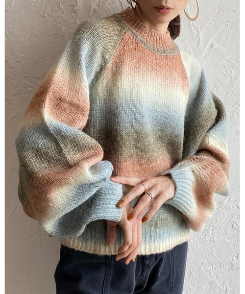 She's Closet（シーズクローゼット）の「モヘアタッチボリュームスリーブショート丈グラデーションニット（ニット/セーター・レディース・グリーン×オレンジ/マスタード/オレンジ・FREE）」の10枚目の写真