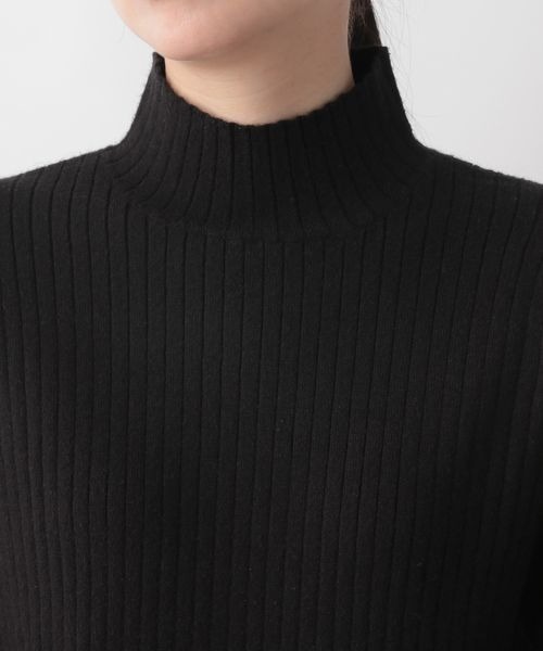 LOWRYS FARM（ローリーズファーム）の「マシンウォッシャブルハイネックロングスリーブ　165166（Tシャツ/カットソー・レディース・ホワイト/ブラック/パープル/ピンク/ベージュ・FREE）」の14枚目の写真