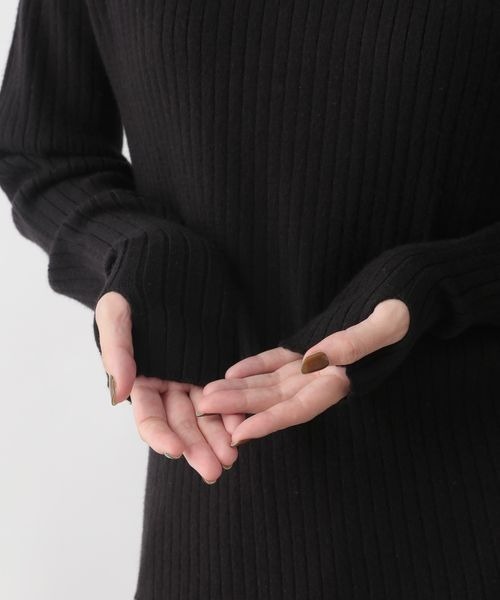 LOWRYS FARM（ローリーズファーム）の「マシンウォッシャブルハイネックロングスリーブ　165166（Tシャツ/カットソー・レディース・ホワイト/ブラック/パープル/ピンク/ベージュ・FREE）」の12枚目の写真