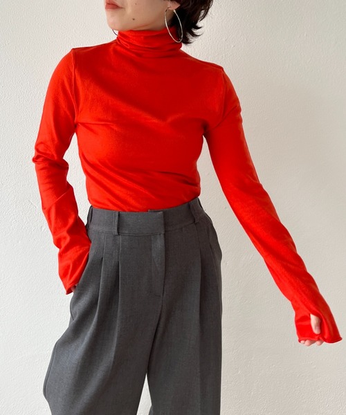 wee9s(ウィークス)の「finger hole smooth turtle knit / フィンガーホールスムースタートルニット(ニット/セーター・レディース・オレンジ/パープル/ピンク/グリーン/ブルー/ブラック/アイボリー・FREE)」の7枚目の写真