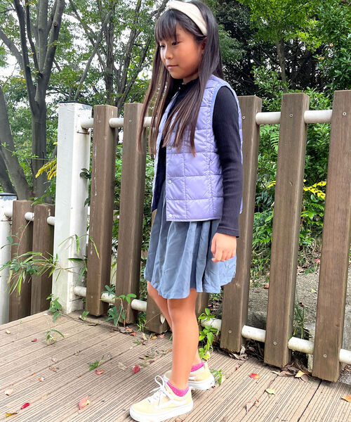 TAION（タイオン）の「◇【WEB限定】【TAION/タイオン】キッズ Vネックインナーダウンベスト（ダウンベスト・キッズ・ブラック/ベージュ/ミント/ラベンダー・110/120/140/130）」の7枚目の写真